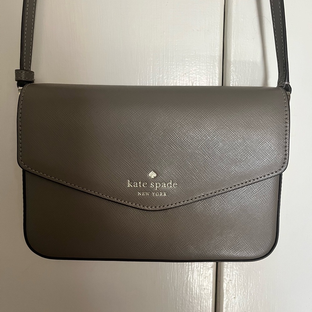 Kate Spade Gray Crossbody Bag with Envelope Flap and Adjustable Strap